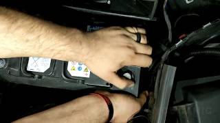 20012009 Mercedes Benz CLK CClass W203 W209 Battery Replacement [upl. by High]