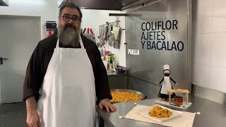 Paella con coliflor ajetes y bacalao Cocina franciscana Santo Espíritu del Monte Gilet [upl. by Yziar585]