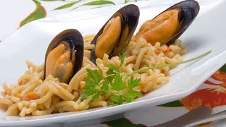 Receta de fideuá de mejillones  Karlos Arguiñano [upl. by Otsedom]