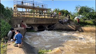 Khmer family fishing in Bavil districtBattambang province27 October 2024 [upl. by Ientruoc]