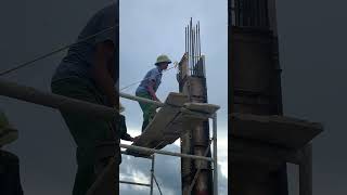 Pouring concrete at height to build house columns  Builder Vietnambuilder concreting shots [upl. by Nallek]