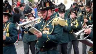 2009 04 13 BELGIUM LEMBEEK ST VEROONPROCESSIE PASEN CARABINIERS PART 2 [upl. by Bouley240]