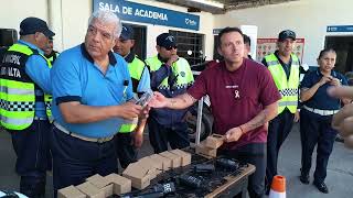 Los agentes de Tránsito recibieron equipamiento para mayor seguridad [upl. by Bubb]