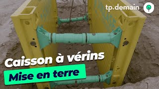 Blindage de fouilles  Mise en terre dun caisson à vérins [upl. by Ortensia]