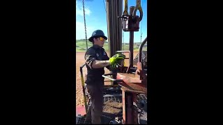 Pull out Pipes on Rig pullout drilling oil tripping rig [upl. by Joey]