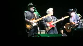 Merle Haggard Willie Nelson Marty Stuart  Okie From Muskogee  Austin Texas 11112014 [upl. by Johnny]