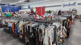 Arizona Living celebrates the holidays at Goodwill [upl. by Airakaz718]