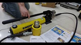 ENERPAC USA RCS201 P392 Powerful Hydraulic 20 TONS Lifting Creating Happiness Factory Maintenance [upl. by Trilbie]