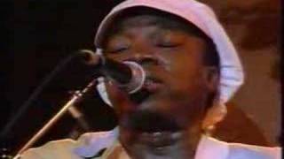 MILTON NASCIMENTO  NOS BAILES DA VIDA [upl. by Lema375]