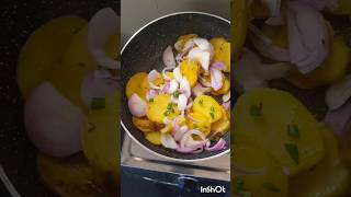 Turant Banjane Valli ALOO 🥔 Ki Recipe 🤤❤️ alloo allosukhisabji aloorecipe alootikki shorts [upl. by Janeta508]