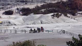 Pozzuoli tragedia alla Solfatara famiglia precipita nel cratere [upl. by Bell]