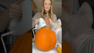 I carved a pumpkin of my cat 🎃 shorts cats pets sphynx halloween [upl. by Benson]