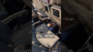 Un passager souffre d’une diarrhée incontrôlable l’avion fait demitour 💩 [upl. by Eibreh]