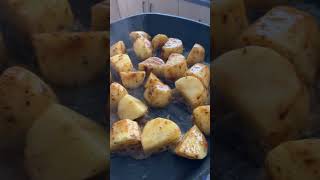 Skillet Potatoes grill braai homecook shorts [upl. by Wilfrid]