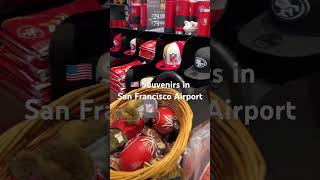 🇺🇸サンフランシスコ空港のお土産屋さん Souvenirs in San Francisco Airport 米国 お土産 [upl. by Yeniffit]