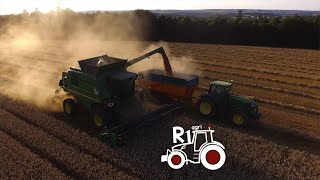 MOISSON 2020 EN BRETAGNE AVEC LETA DE LELORN JOHN DEERE NEW HOLLAND ROLLAND HARVEST [upl. by Aniras]