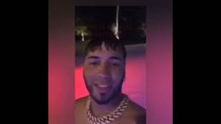 KAROL G Y ANUEL EN LA PISCINA LUCHA LIBRE 🤤😂😂😂 [upl. by Kimura658]