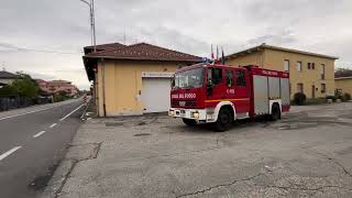 APS EUROFIRE DEI VVF COSSATO IN USCITA IN SIRENA [upl. by Pisano]