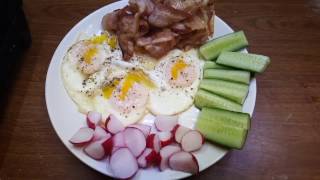 Tasty Ketogenic Eggs and Bacon Meal with Low Carb Keto Friendly Vegetables [upl. by Anaid]