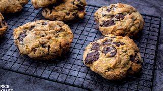 Soft Gooey Chocolate Chip Macadamia Cookie 爆浆巧克力软曲奇 Inspired by NY Levain Bakery’s Legendary Recipe [upl. by Sonitnatsnoc]