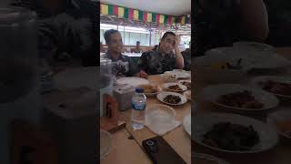 Menjamu makan tamu dari Universitas Dinamika Jambishorts unisi mengabdi [upl. by Irby550]