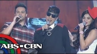 Its Showtime Vice Ganda jokes about CedricDeniece kiss [upl. by Alathia]