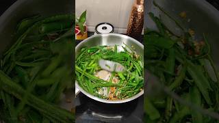 Heerekayi sippe chutney recipe short shorts shortvideo poojagafood poojaga ridgegourd chutney [upl. by Kutzer827]