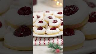 Biscotti meringati ai lamponi christmas fiordifrolla ricettedolci biscuit biscottidinatale [upl. by Naitsirhk]