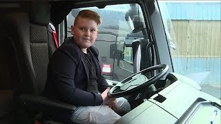 Marius conducteur de camion à 9 ans [upl. by Nassir]