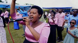 Choral igihe niki mugitaramo cya Hinduka family choir byari bishyushye🤗🤗🤗 [upl. by Mcgray]