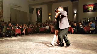 Milonga genialmente bailada con orquesta de tango en vivo Jesús Velazquez Natacha Poberaj [upl. by Nev]