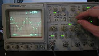 Tektronix 2465A oscilloscope demonstration [upl. by Baal263]