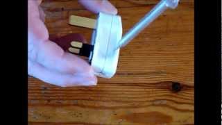 Wiring a Plug  Re Wiring a Plug  How to Wire a Plug [upl. by Ameehsat]