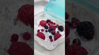 Receta de yogur griego como frutos rojos bienestar recetasaludable recetasfaciles salud energia [upl. by Sillek]