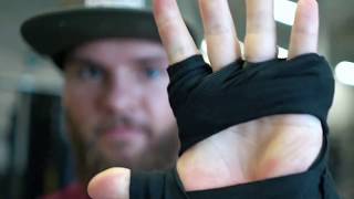 How to properly wrap your hands like a pro fighter by Pro fighter Vince Murdock [upl. by Klatt]