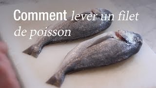 Lever un filet de poisson  Technique  CuisineAZ [upl. by Erret]