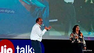 Pardesiya Ye Sach Hai Piya  Live Duet Song Performance at reliance jiotalks [upl. by Llednar347]