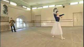 Ekaterina Borchenko Rehearsal for Giselle variation from Act 2 Vaganova 2000 [upl. by Kahlil]