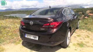 Prueba Opel Astra Sedán 14 140 CV [upl. by Eevets294]