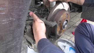 Peugeot 207  Changing the rear brake discs  Removing the old bits [upl. by Temme493]