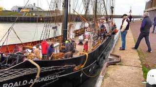 De Roald Amundsen op bezoek in Scheveningen [upl. by Eikkin]