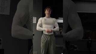 compression shirts on top underarmour gym bodybuilding compressionshirt underarmour fitness [upl. by Nave444]