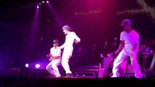 One Less Lonely Girl justinbieber Pittsburgh 12 13 10 My World Acoustics In Stores now [upl. by Olmsted]