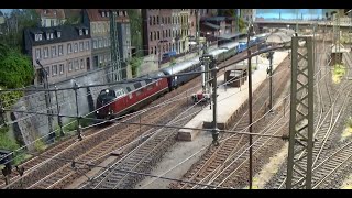 Modellbahn H0 Realistik Ein Sommertag im TrennungsBahnhof Eschwege West [upl. by Agnot593]