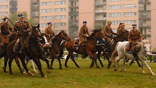 Ułani  pokazy konne grup rekonstrukcyjnych  Święto Niepodległości  Bolesławiec 11112024 [upl. by Adnaluy]