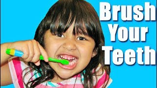 Learn to Brush Your Teeth with Toddler Lilly  Educational Videos [upl. by Elockin]