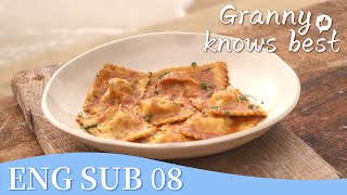 MULTI SUB Granny Knows Best EP08  Hainan Authentic Coconut Chicken Recipe  Tencent Video [upl. by Aifos]