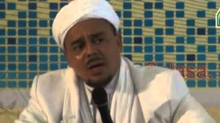 Habib Rizieq Perangi WAHABI dan SYIAH yg menghina Imam Asyaari dan Sahabat Nabi [upl. by Kcor]