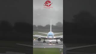 CRAB LANDING 🦀🛬 BOEING 757 TUI extremelandings hardlanding crosswindlanding [upl. by Onafets625]