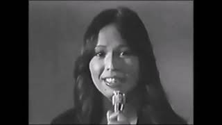 YVONNE ELLIMAN  HELLO STRANGER 1977  HQ AUDIO BampW VIDEO EDIT [upl. by Luella]